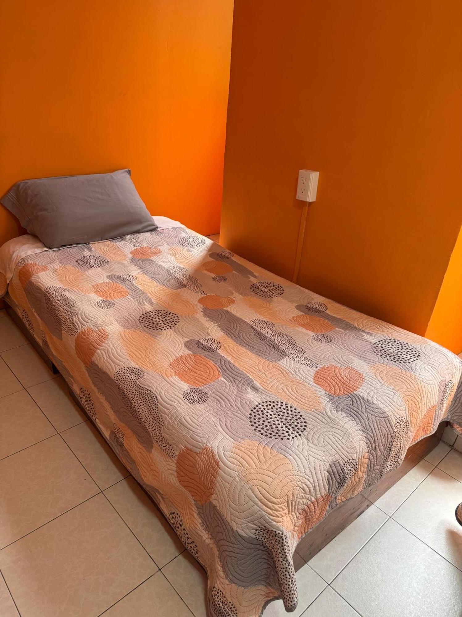 Alo Guest house *